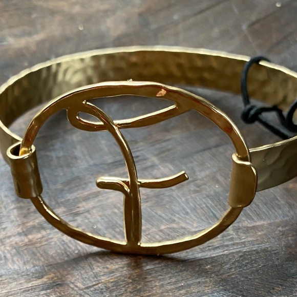 NWT Anthropologie Gold Monogram Script Cuff Bracelet  T H - Picture 2 of 10
